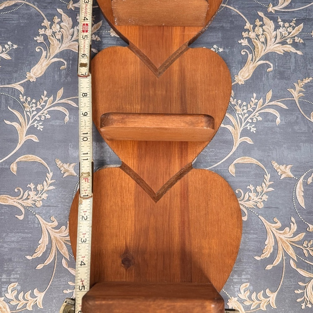 Vintage Heart Wood Wall Shelf 3 Tier Display Shelf with Peg Cottage Decor - Picture 5 of 16